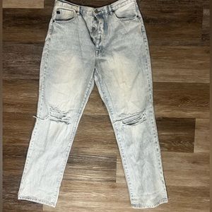 KamCan jeans. Warn once. Size 13/30. Great condition.
